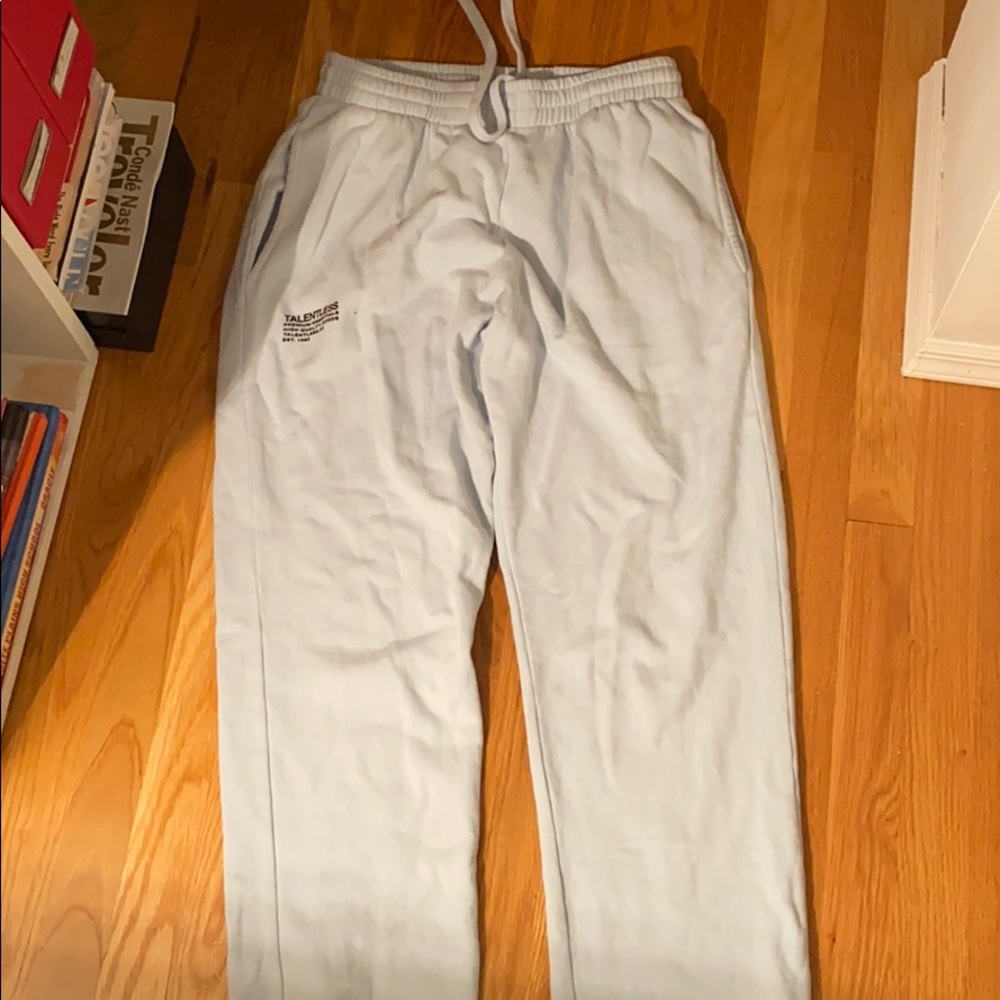 TALENTLESS UNISEX SWEATS